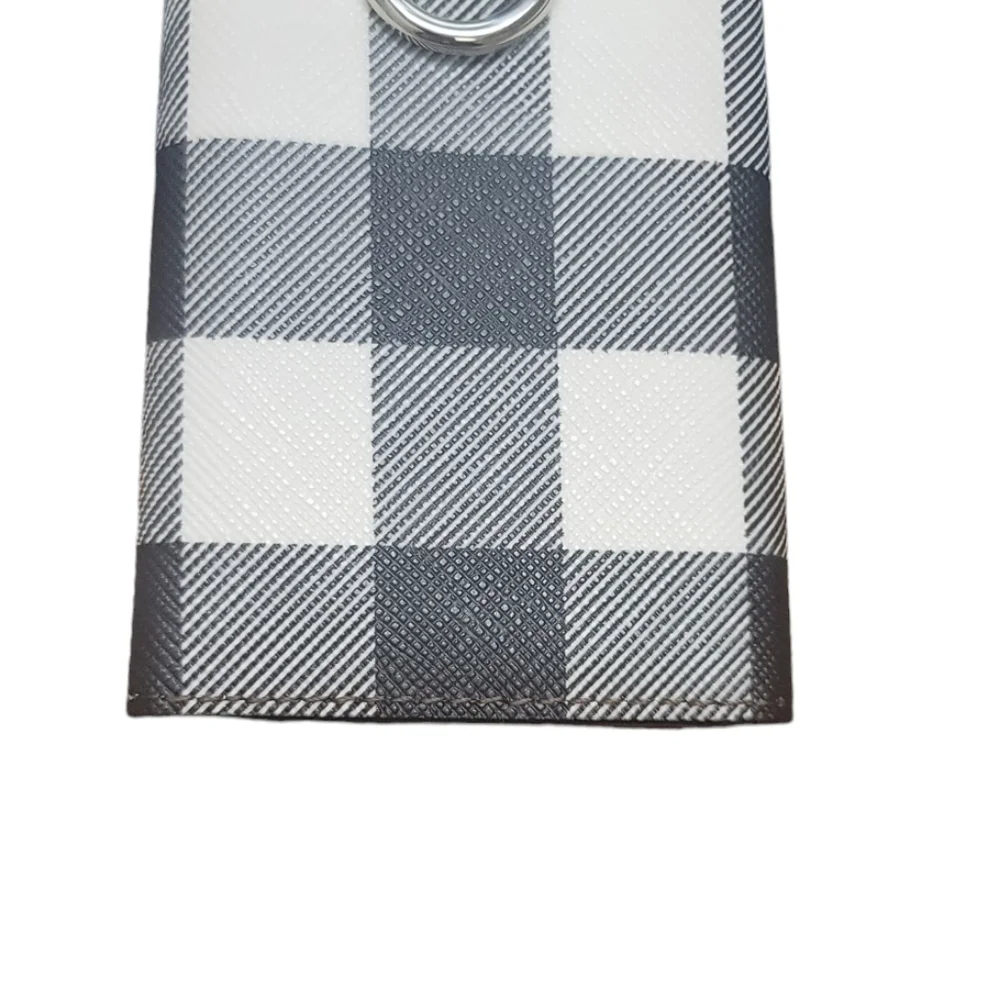Burberry 6 key holder. EUC - Picture 2 of 5